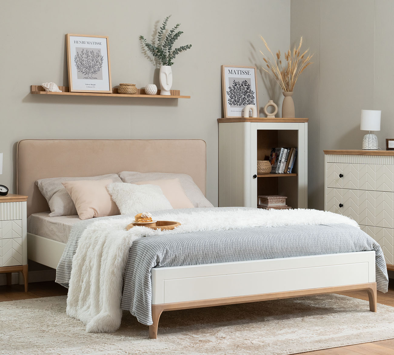 Кровать мягкая Вида двуспальная №6