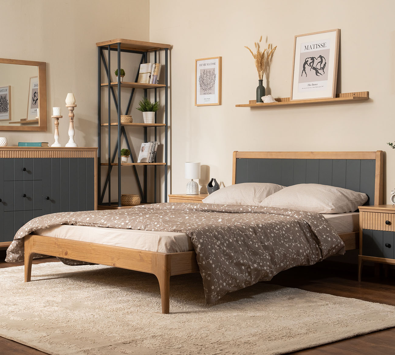 Кровать двуспальная Вида №23