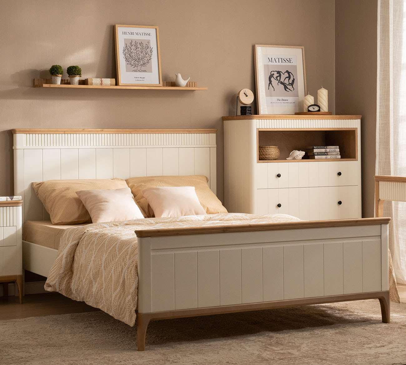 Кровать двуспальная Вида №14