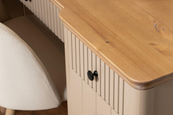 Стол туалетный Вида №2