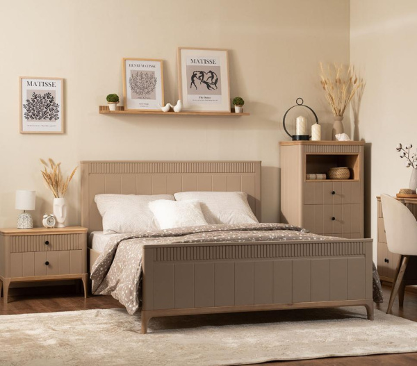 Кровать двуспальная Вида №25