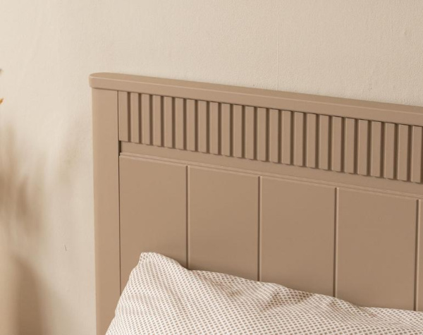 Кровать двуспальная Вида №25