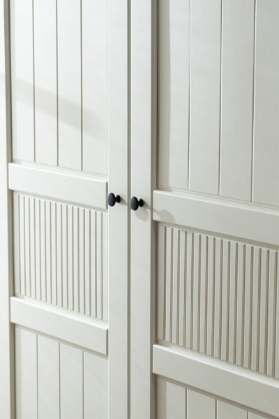 Шкаф трехстворчатый Вида №1