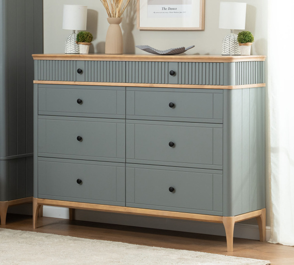 Комод Вида №21 (Фасад Ёлка, Цвет Эмаль,  Высота ножек 180)