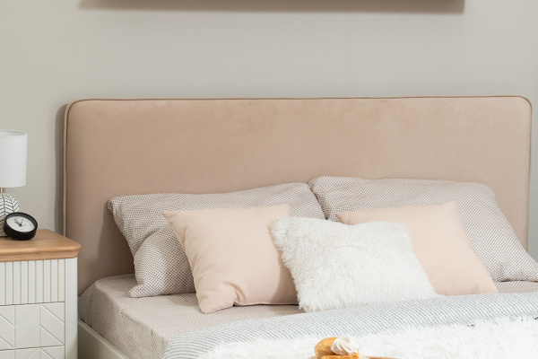 Кровать мягкая односпальная Вида №6