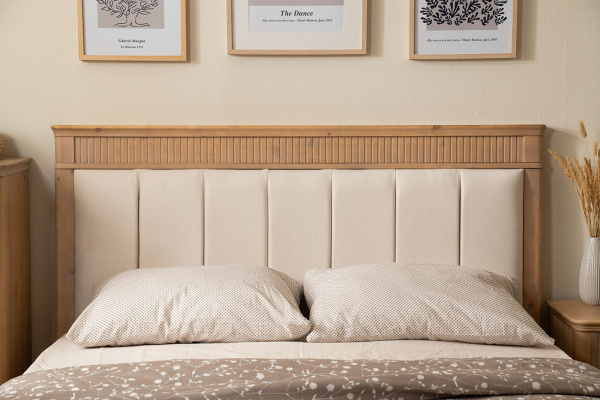 Кровать мягкая двуспальная Вида №26