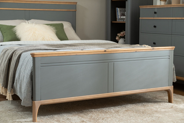 Кровать двуспальная Вида №13