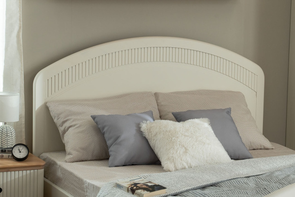 Кровать двуспальная Вида №4