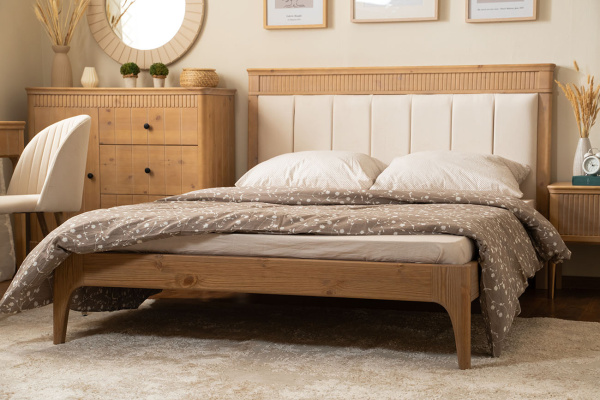 Кровать мягкая двуспальная Вида №26