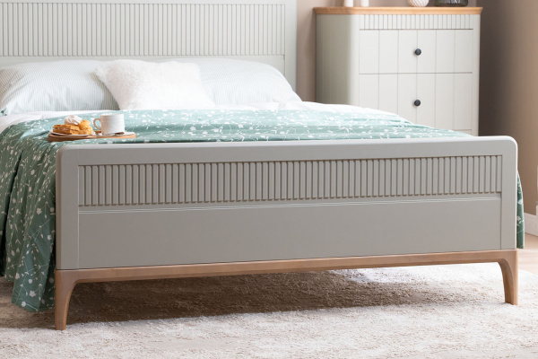 Кровать двуспальная Вида №2