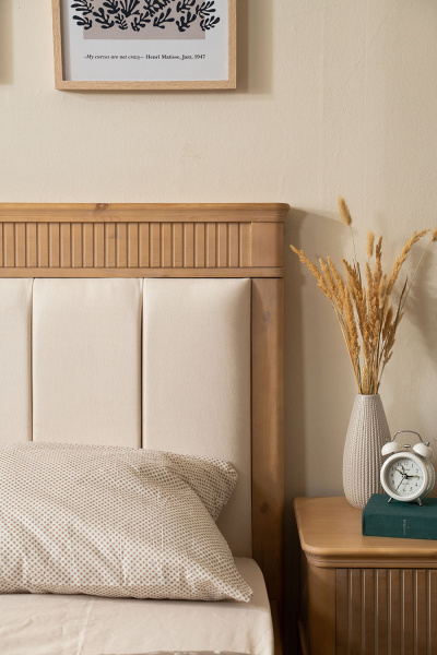 Кровать мягкая двуспальная Вида №26