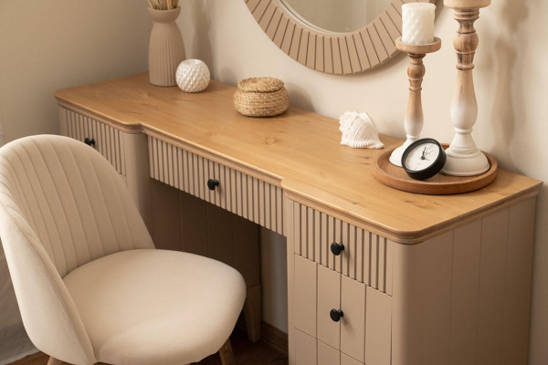 Стол туалетный Вида №2