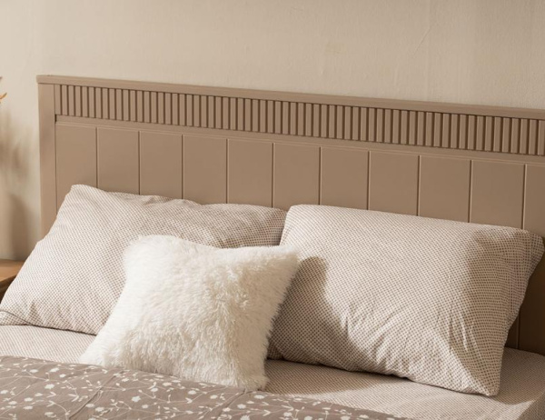 Кровать двуспальная Вида №25