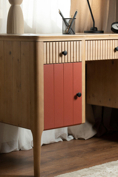 Стол письменный Вида №3